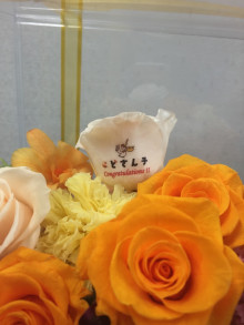#171 とある会社さんの事務所ご移転祝いに贈られましたプリザーブドフラワー(枯れないお花)のアレンジです