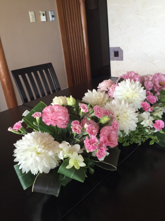 和食レストランでの結婚会食にて、高砂のお花を飾りました